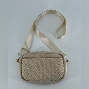 Sol and Selene Woven Nylon Crossbody Camera Bag Purse